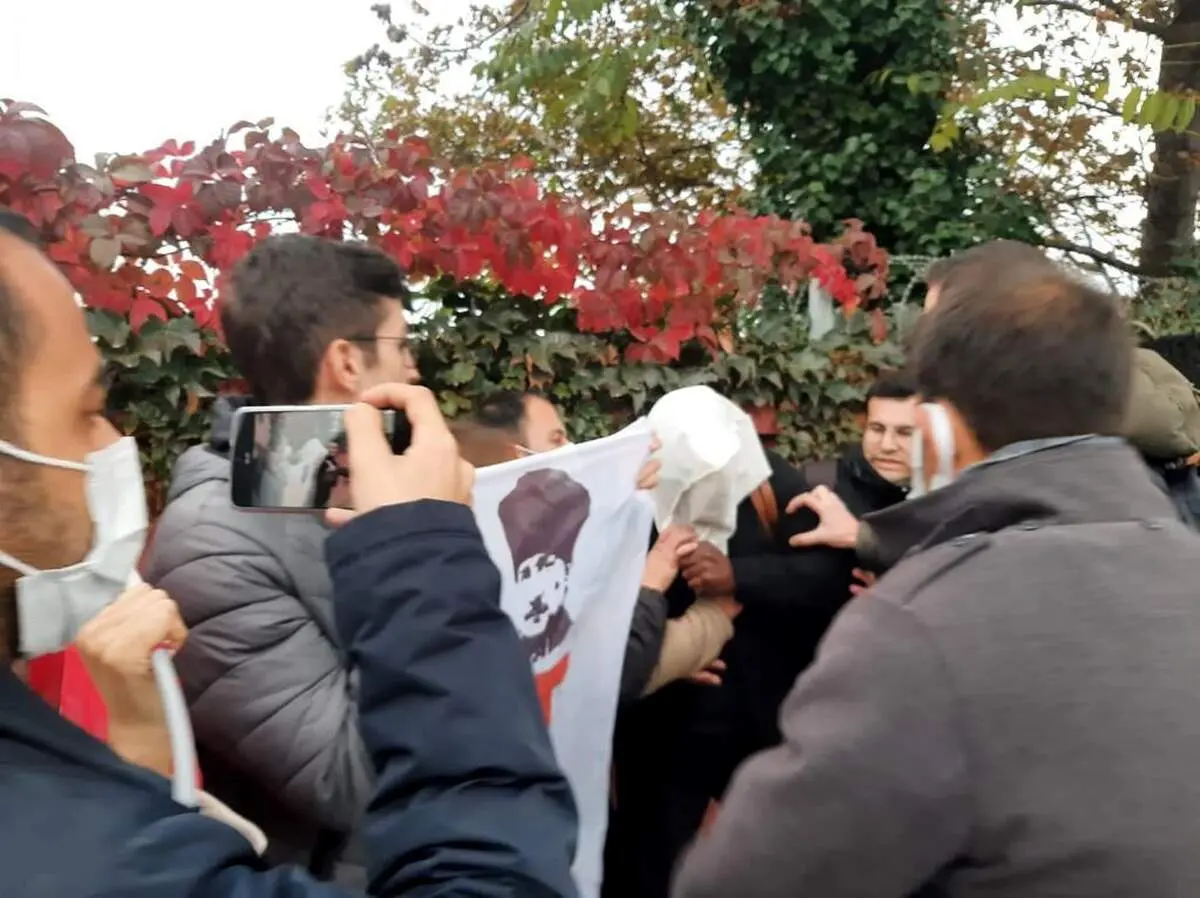 تحقیر سربازان آمریکایی توسط جوانان ترکیه!