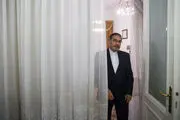 ردای نظامی را کنار گذاشت و کت و شلوار پوشید/ چهره امنیتی بدنبال برقراری آرامش در منطقه! 