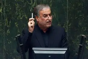 دولت نباید ابتدا روی معیشت مردم دست می‌گذاشت 