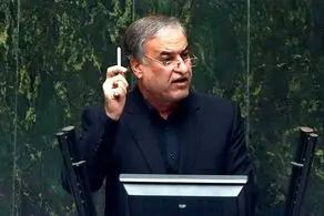 انتقاد نماینده مجلس از فرمان اخیر رئیسی: لطفا از حال و هوای قوه قضائیه تشریف بیارید بیرون