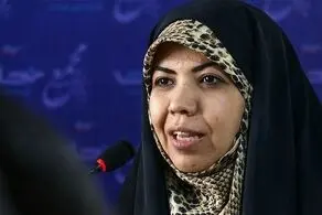 انتقادات تند و تیز نماینده زن مجلس: وای بر کسانی که به نام انقلاب به قدرت رسیدند و امروز آبروی انقلاب را به حراج گذاشته اند 