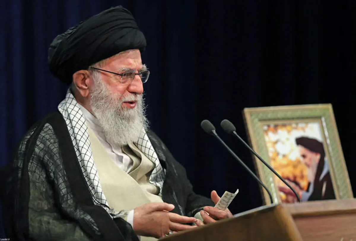 جمعی از مداحان اهل بیت (ع) با رهبری دیدار می کنند 