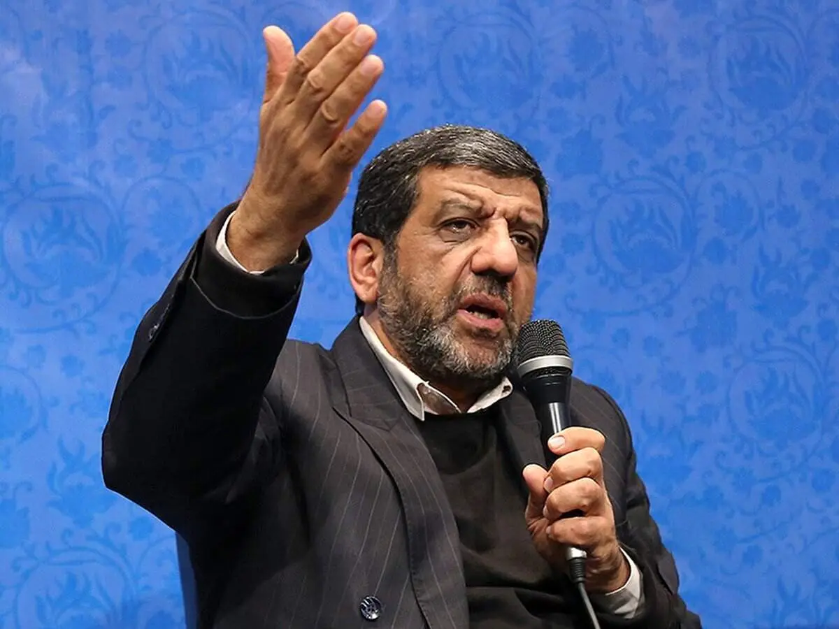 این چهره سیاسی دست فرمانش، دست فرمان محمود احمدی نژاد است