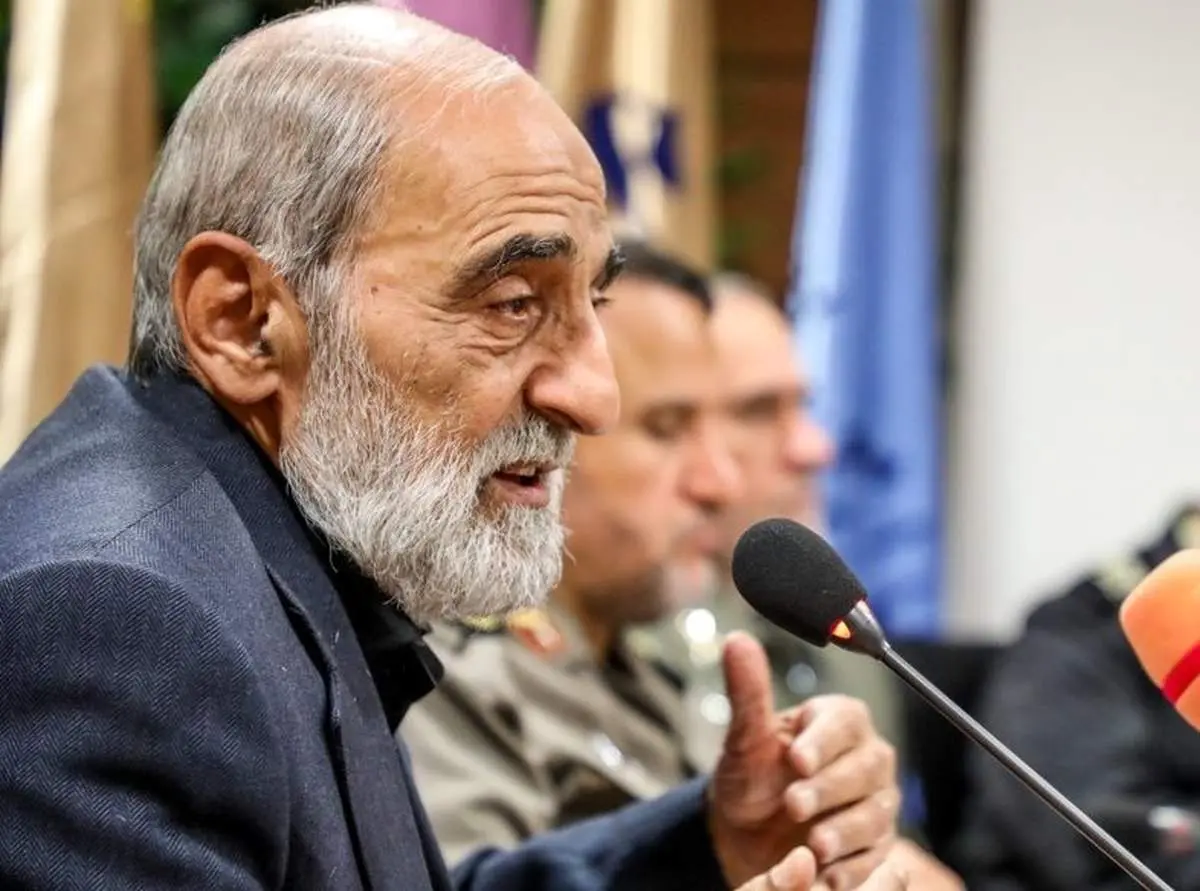 حسین شریعتمداری پیشنهاد عجیب داد 