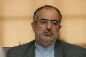تذکر حسام‌الدین آشنا به قالبیاف: هر نوشته‌ای که دستتان رسید را با صدای بلند نخوانید!‌