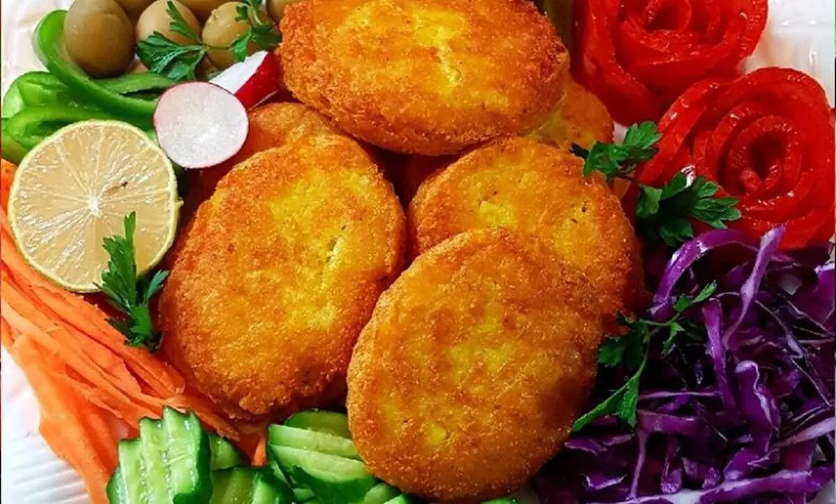 کوکو پیاز؛ غذایی بسیار ارزان قیمت و لذیذ که از خوردنش سیر نمی‌شوید!