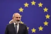 آوازخوانی مکرون و ساززنی پاشینیان + ببینید