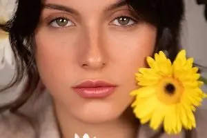 سارای گرجی با چهره جدید و هالیوودی/ عکس