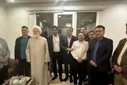 دیدار جمعی از فعالان سیاسی با مهدی کروبی  