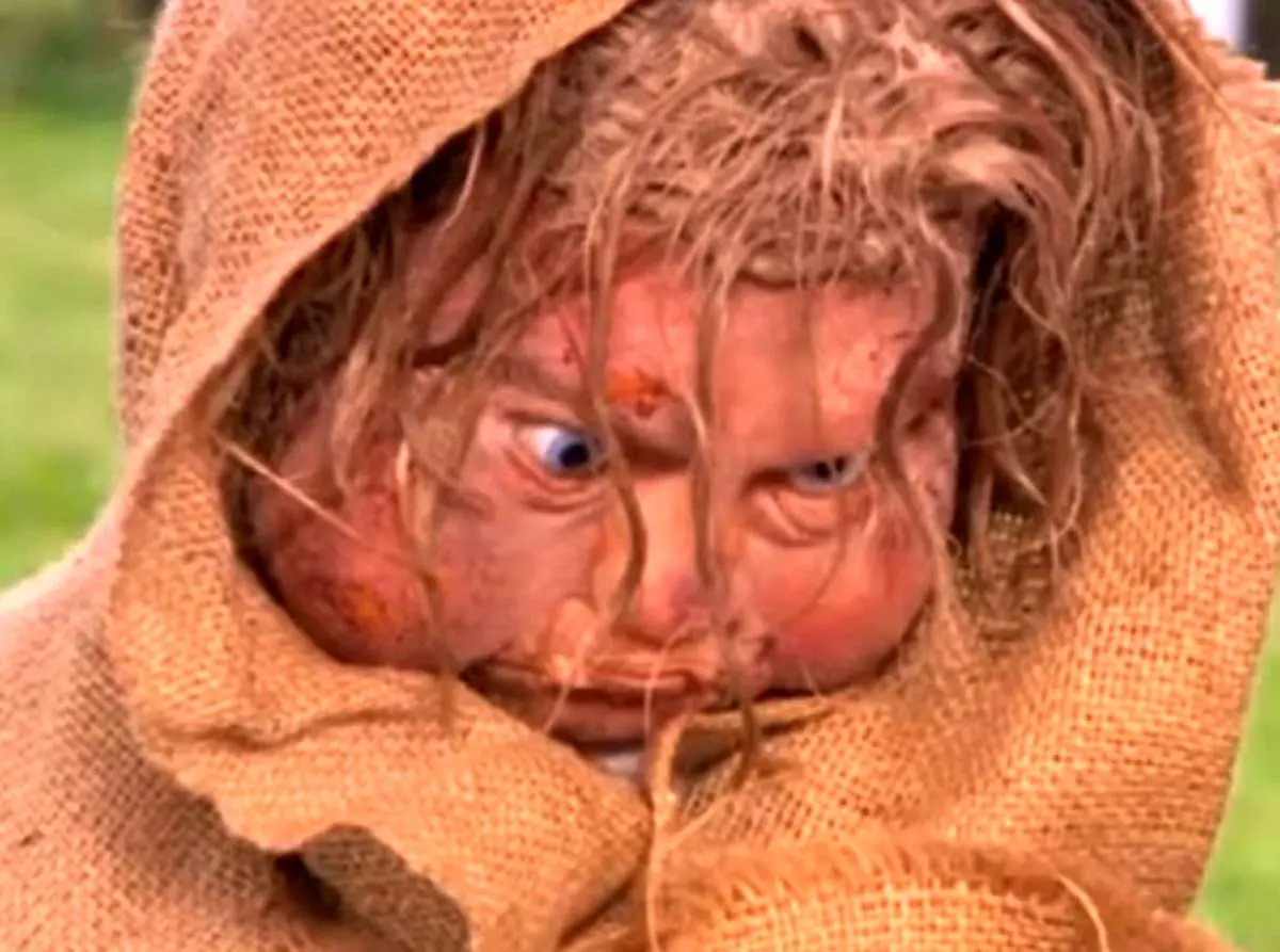 ساخت عروسکی ترسناک با چشم انسان! + عکس