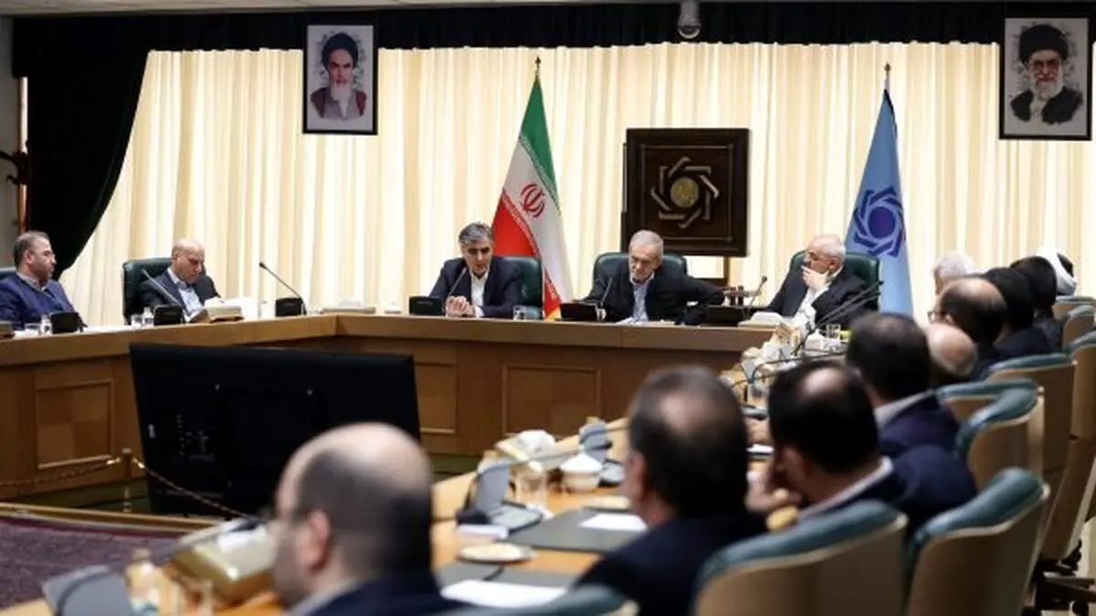 پزشکیان سرزده به بانک مرکزی رفت