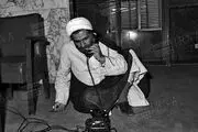 از ماجرای  تی – ان – تی در جنازه ها در ایران تا حمله از لا به لای درختان پارک شهر