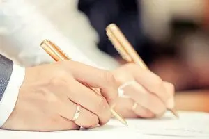 زن می‌تواند تا قبل از دریافت مهریه از تمکین خاص همسر امتناع کند