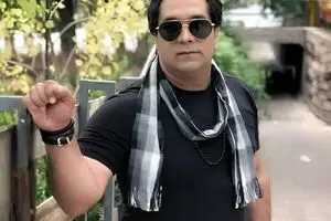 مردم برای سلامتی امید جهان دعا کنند/ اتفاق وحشتناک روی صحنه