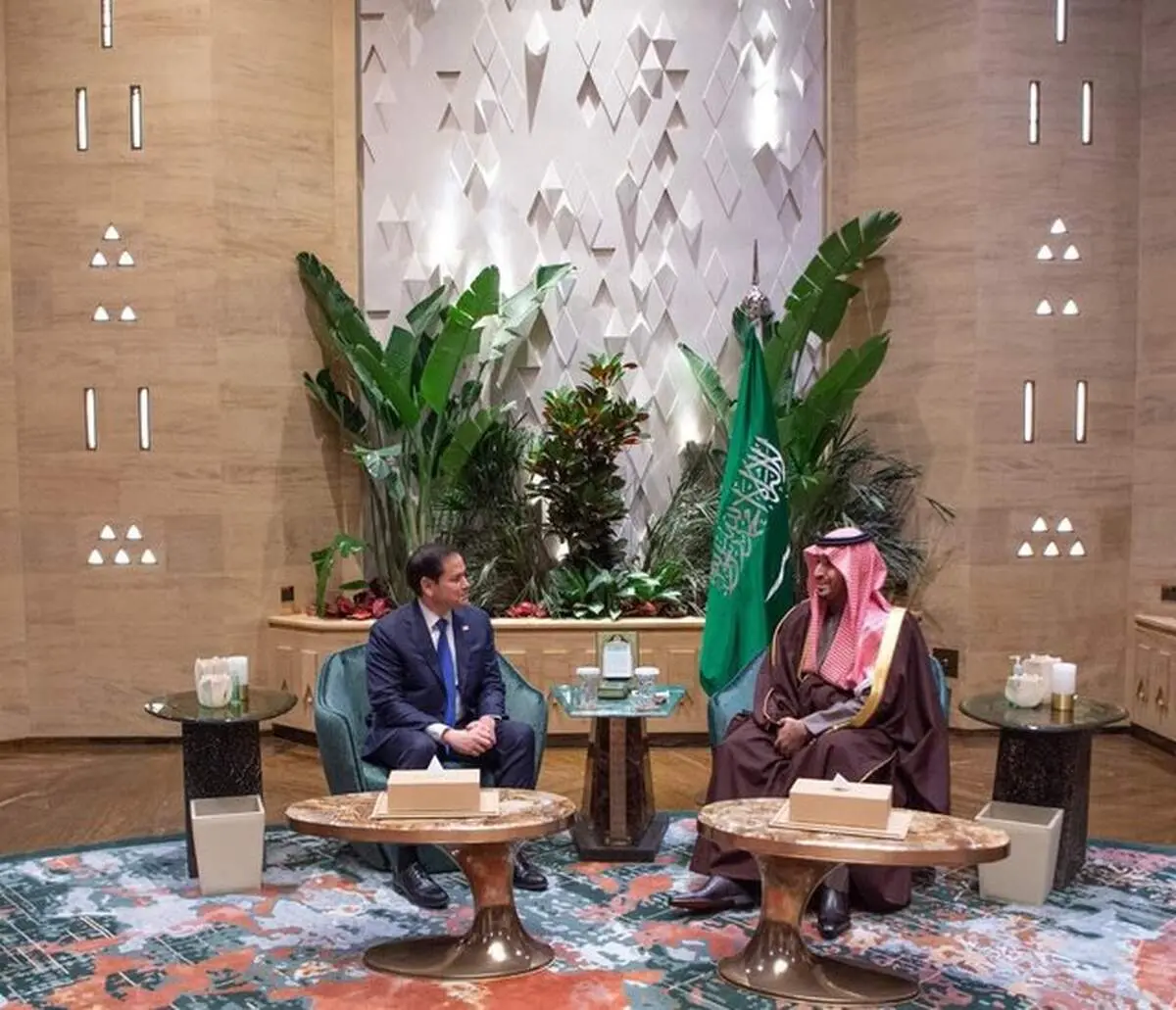 بررسی تحولات منطقه در دیدار بن‌سلمان و وزیر خارجه آمریکا