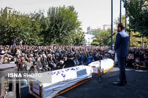 بازیگر زن جنجالی هم با شکل متفاوت در مراسم داریوش مهرجویی حاضر شد/ تصاویر