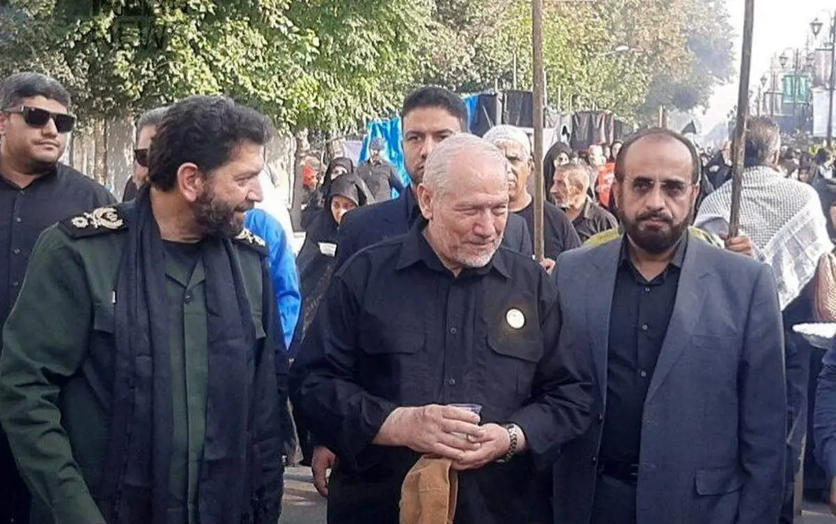 تصاویری از حضور سرداران سپاه در راهپیمایی جاماندگان اربعین + ببینید