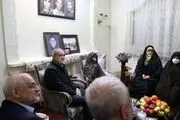 دیدار رئیس‌ جمهور با سه تن از مادران و همسران شهدا