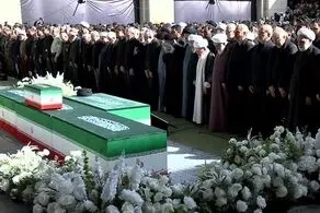 بدرقه میلیونی مردم در مصلی تهران/ اقامه نماز بر پیکرهای مطهر شهدا