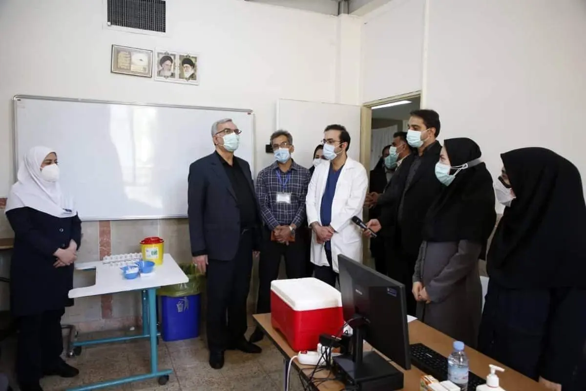 واکسینه شدن خانوادههای کادر درمان طی دو هفته آینده