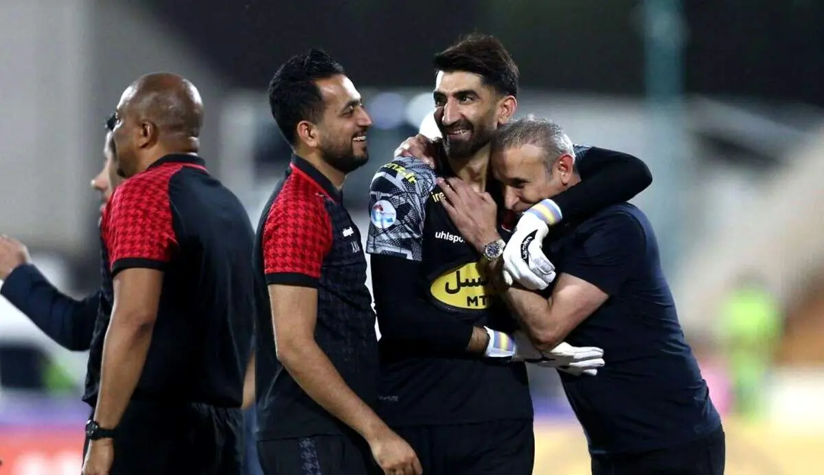 حمله تند یک پرسپولیسی به گل‌محمدی و بیرانوند؛ شما نقش بازی می‌کنید!