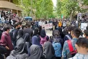 دستیار وزیر اطلاعات: با پرداخت هزینه های سنگین، اراذل و اوباش را به صحنه آوردند 