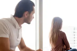 آیا زن می‌تواند غیر از منزل شوهر سکونت کند؟