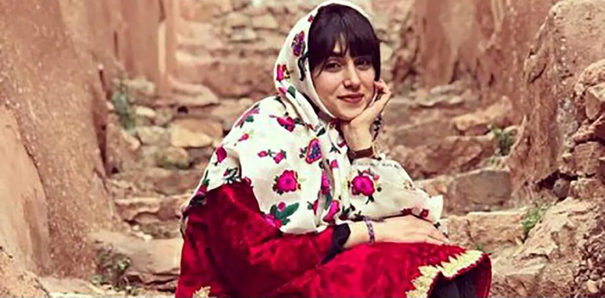 پرستو احمدی کیست؟+بیوگرافی
