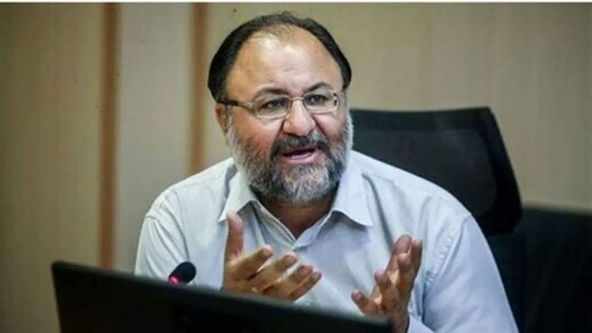 نماینده ای که با خودرو ۲۲ میلیاردی به مجلس رفت!