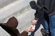 گدای مشهدی بازداشت شد/ بیش از ۶۹میلیون تومان پول نقد در جیبش داشت!