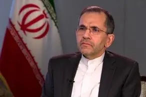 حضور معاون سیاسی وزیر امور خارجه در سفارت واتیکان و امضای دفتر یادبود درگذشت پاپ فرانسیس 