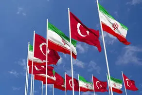 عبور دومین کشتی ترکیه‌ای از تنگه هرمز