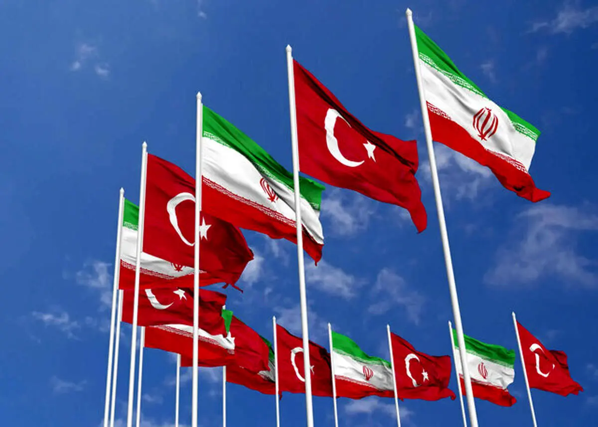 انتقال ۲۱ زندانی ایرانی از ترکیه به کشور 