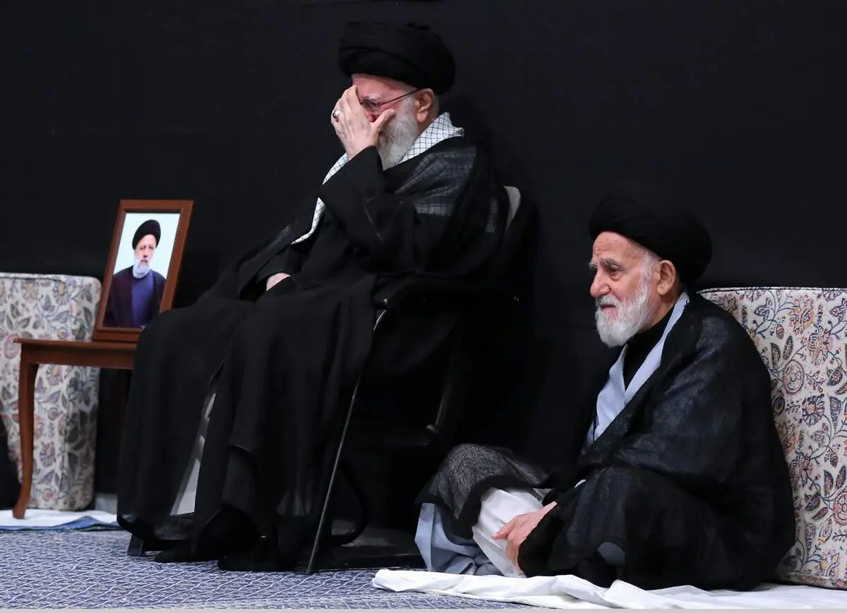 آقای بازیگر کارگردان فیلم رهبر شهید شد