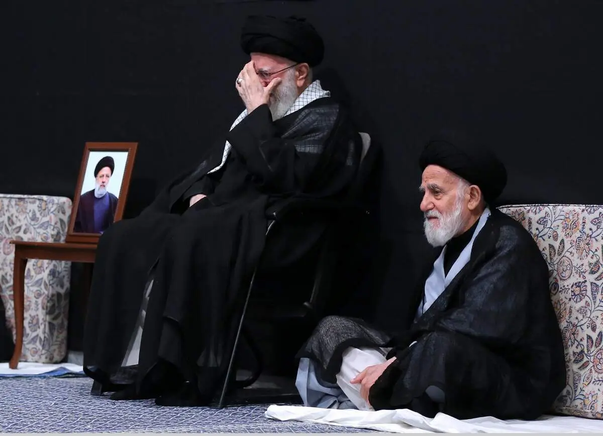 آقای بازیگر کارگردان فیلم رهبر شهید شد