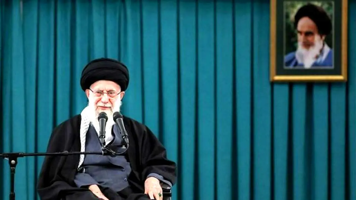توییت معنادار تحلیلگر عراقی درباره حضور رهبر انقلاب درمسجد جمکران!