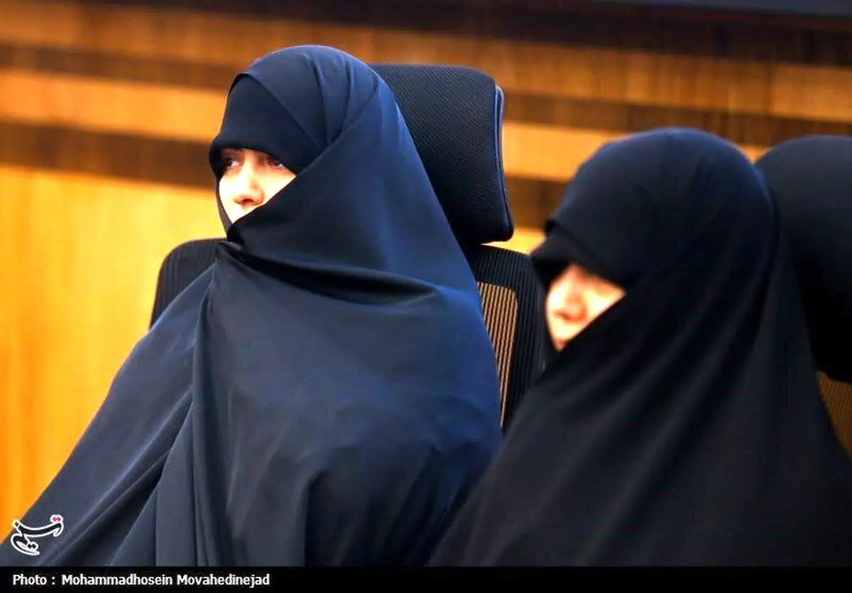 دختران شهید رئیسی در یک مراسم حضور یافتند/ تصاویر