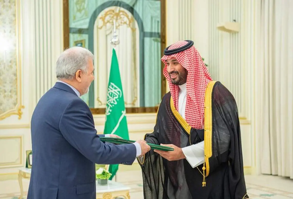 سفیر ایران استوارنامه خود را تقدیم محمدبن سلمان کرد 
