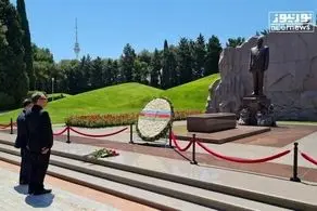 ادای احترام شمخانی به مرحوم حیدر علی اف/ ببینید 