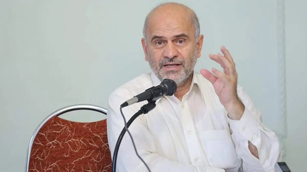 فرشاد مومنی: حکومت گران ما حرف‌هایی می‌زنند ولی به تبعات آن توجهی ندارند