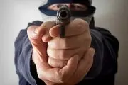 تیرباران داور بخت برگشته وسط بازی فوتبال+عکس