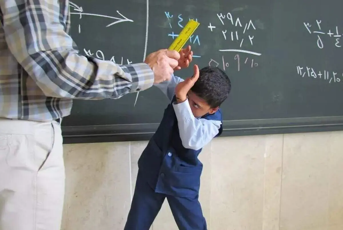 کتک وحشتناک به صورت دانش آموز اول دبستانی جنجال ساز شد/ عکس