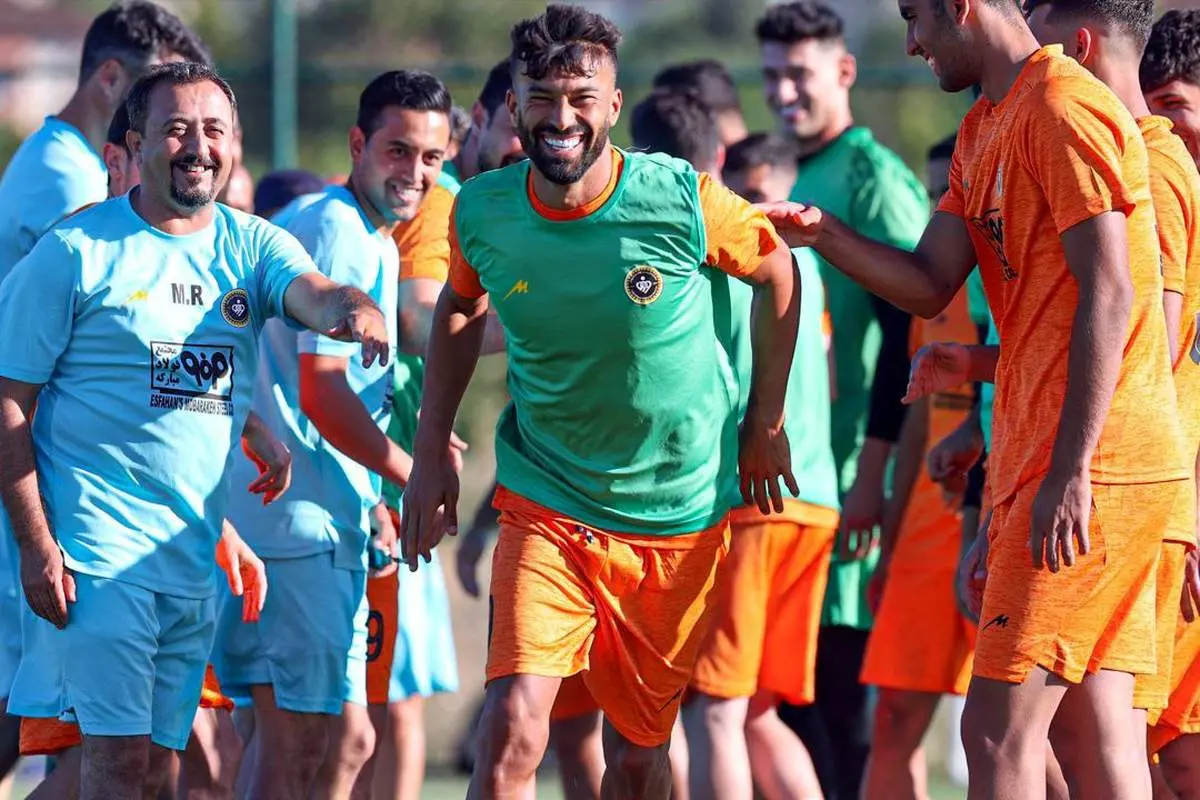 زوج مخوف و پرسپولیسی سپاهان