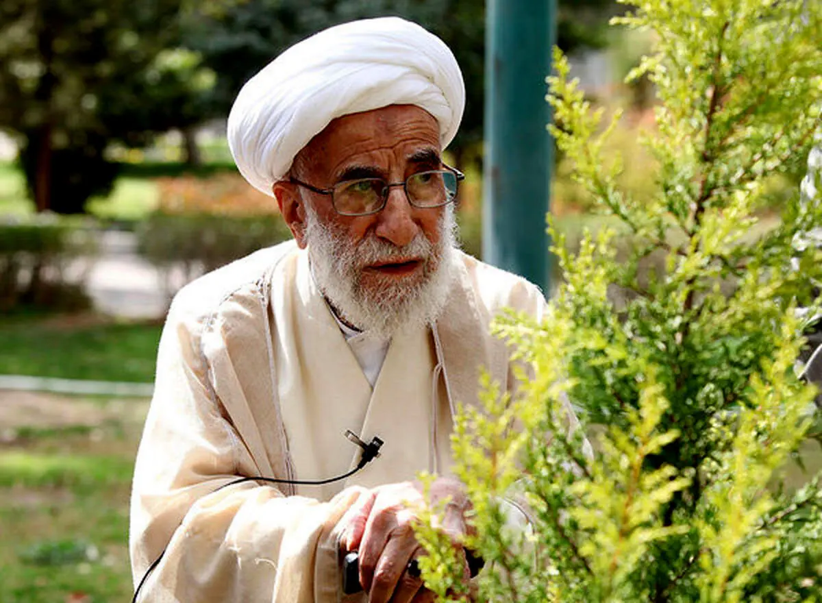آیت الله جنتی برای مجلس خبرگان ثبت نام کرد یا خیر؟ 