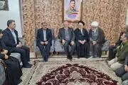حضور وزیر نیرو در خانه شهید «محمدمهدی شاهرخی‌فر»