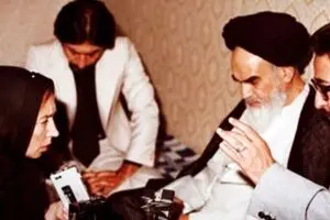 هزینه اقامت امام در نوفل لوشاتو با چه کسی بود؟