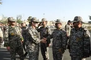فرمانده کل ارتش از منطقه پدافند هوایی شمال بازدید کرد