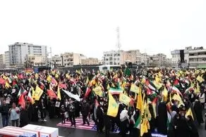  لحظه حمله به تقاطع خیابان‌های آزادی و نواب در حین تجمع روز قدس