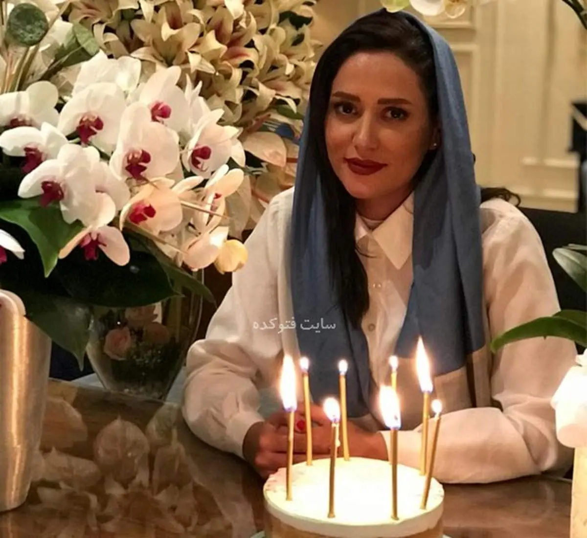عکس شرم‌آور پریناز ایزدیار در مکان عمومی! / از خانم بازیگر بعید بود !