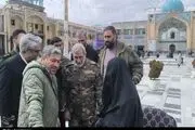 حضور ناگهانی سردار قاآنی در یک امامزاده + عکس 